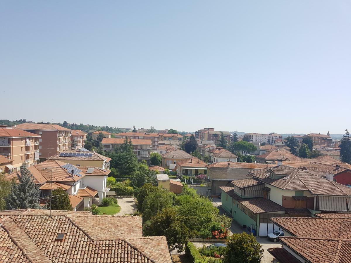 Appartamento panoramico Nizza Monferrato Exterior foto