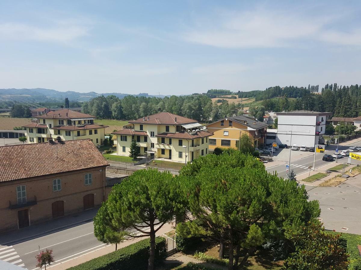 Appartamento panoramico Nizza Monferrato Exterior foto