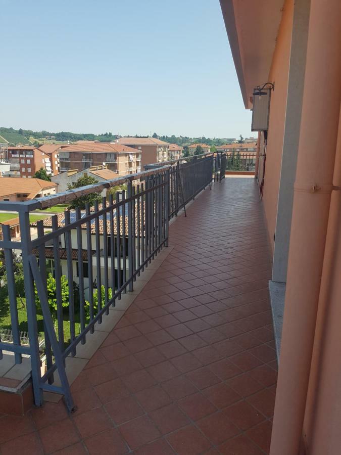 Appartamento panoramico Nizza Monferrato Exterior foto