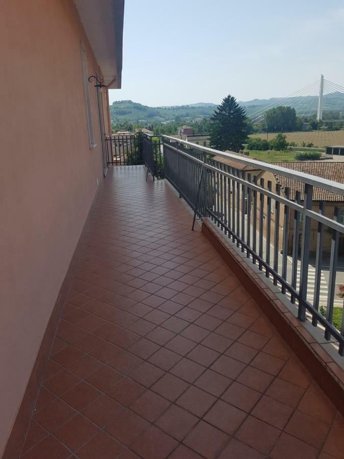 Appartamento panoramico Nizza Monferrato Exterior foto