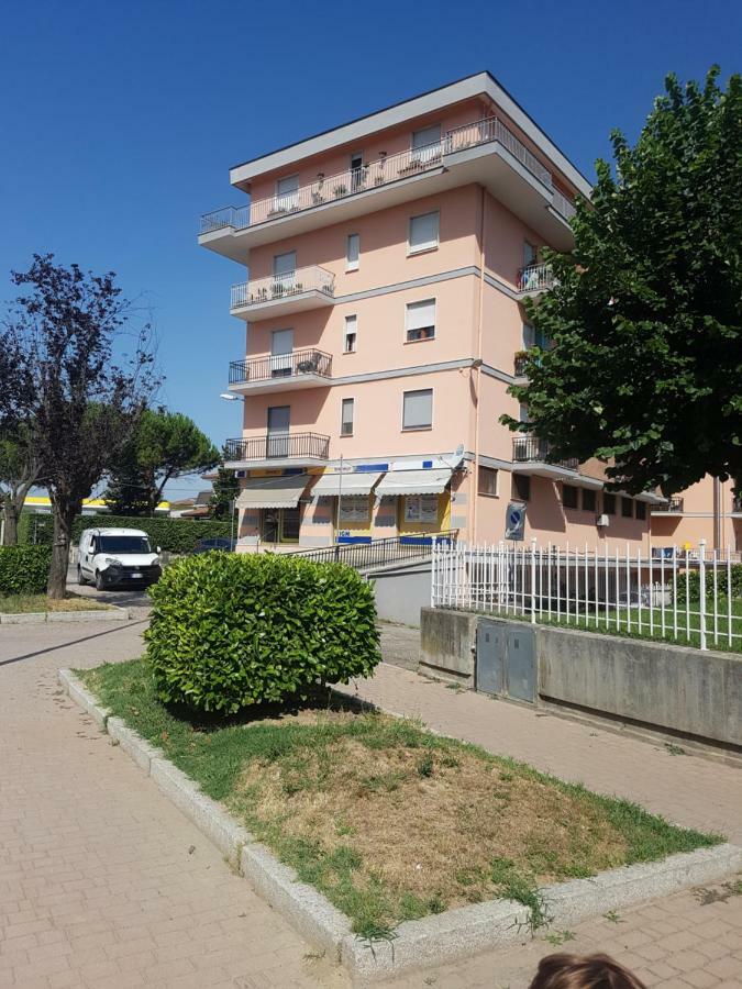 Appartamento panoramico Nizza Monferrato Exterior foto